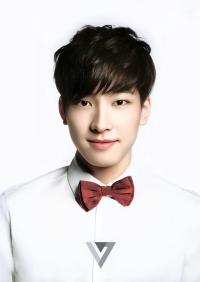 17 : First Mini Album Postcards - Light Version 
