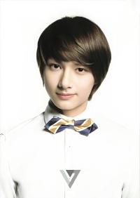 17 : First Mini Album Postcards - Light Version 