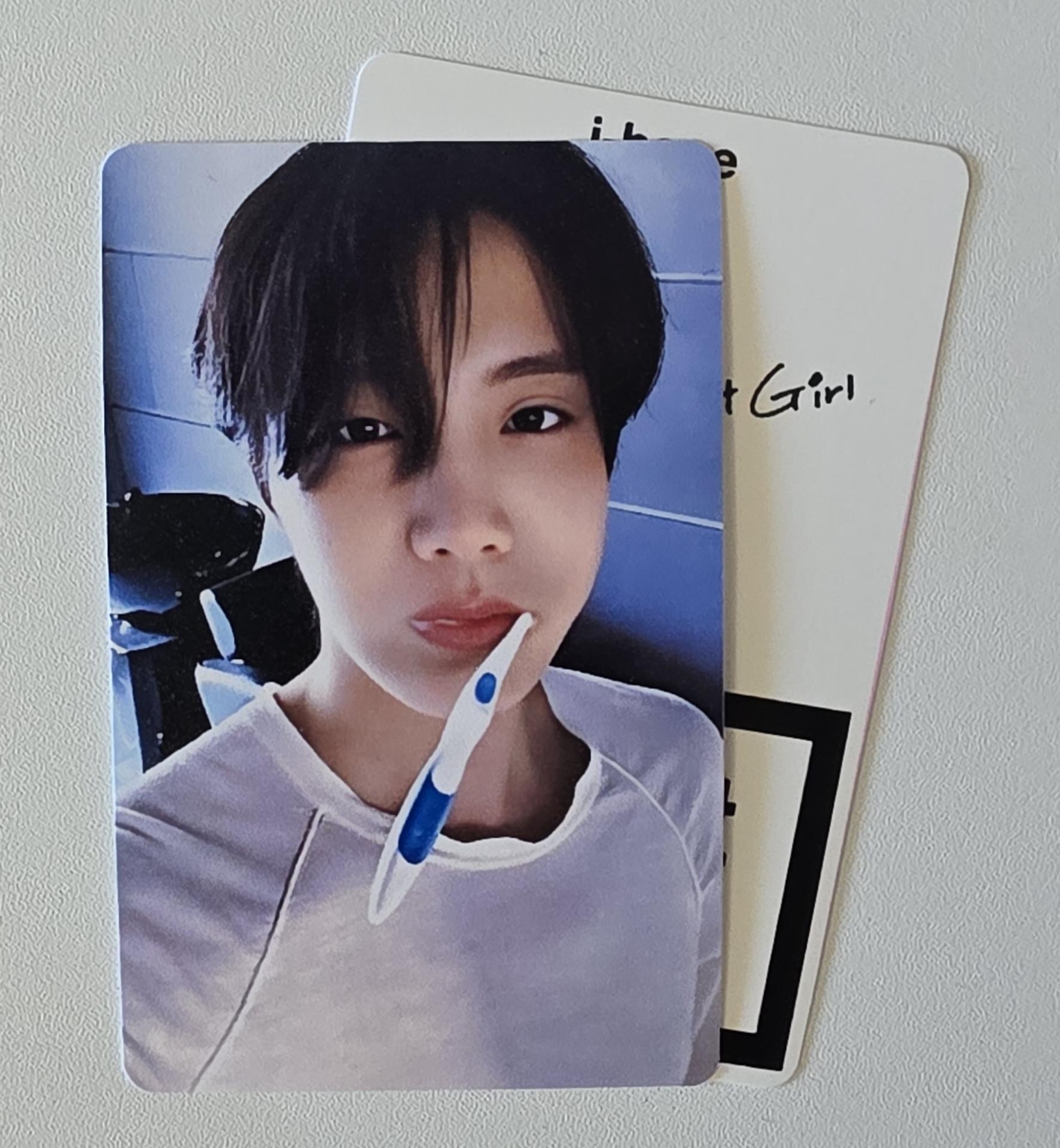 J-Hope : Killin' it Girl Broadcast Photocards
