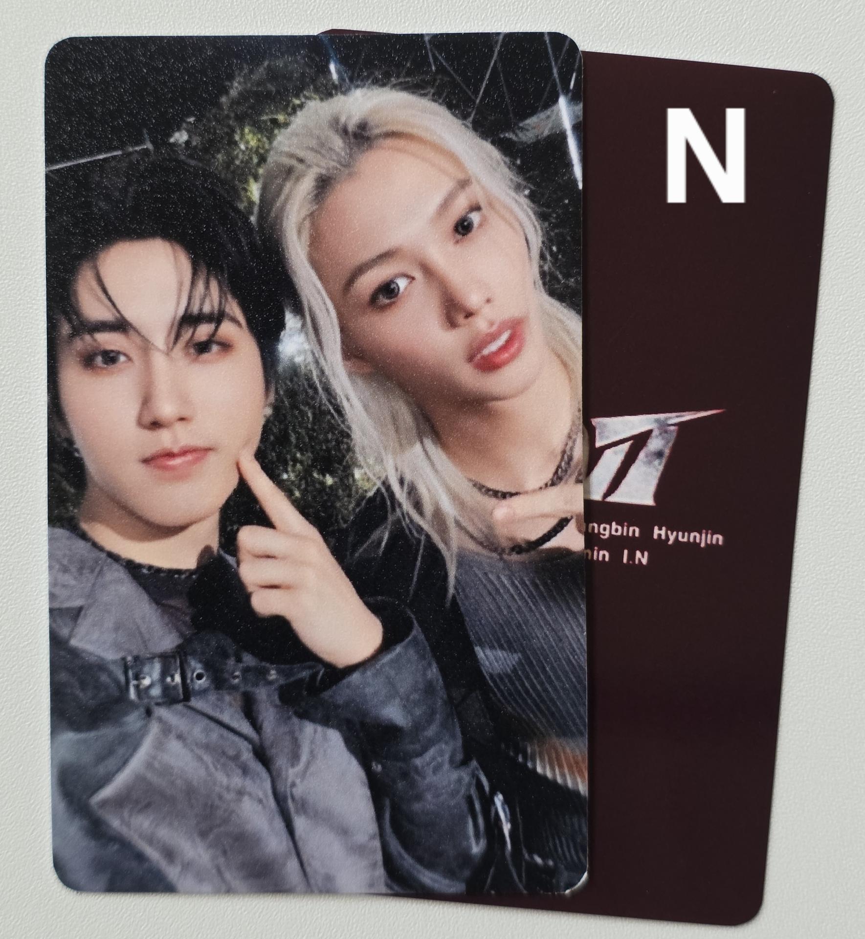 Stray Kids : Giant Japan POB Unit Photocards