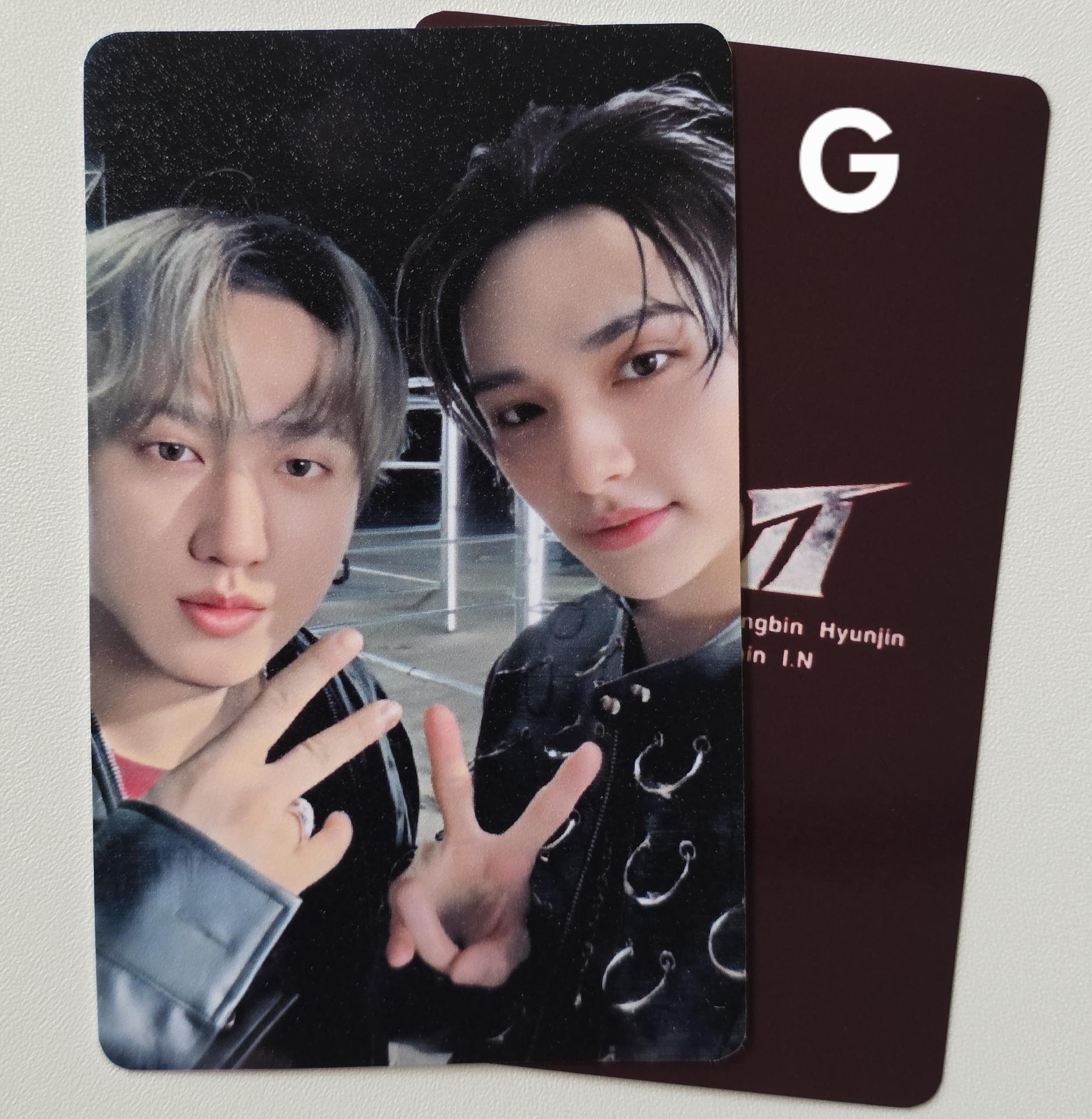 Stray Kids : Giant Japan POB Unit Photocards