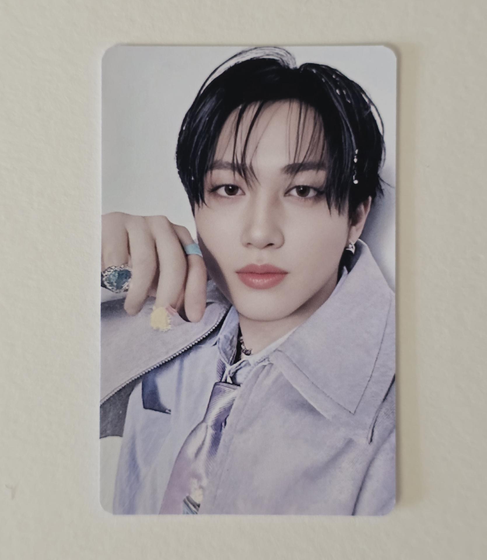 Stray Kids : Hollow Japan Fan club Double Sided Photocards