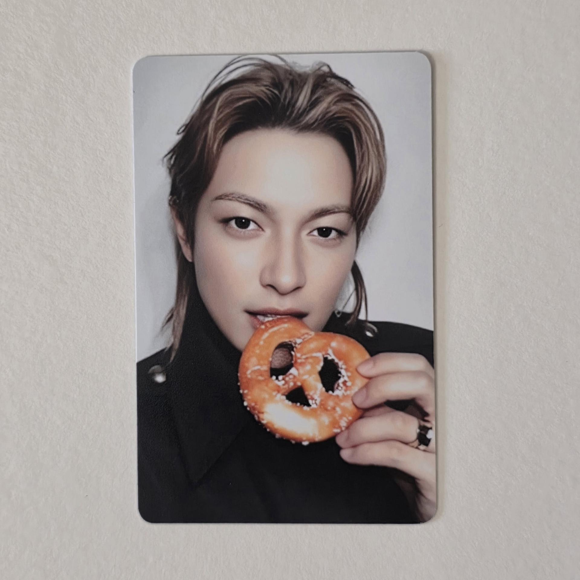 Ateez : Golden Hour 4 Europe exclusive Pretzel Photocards