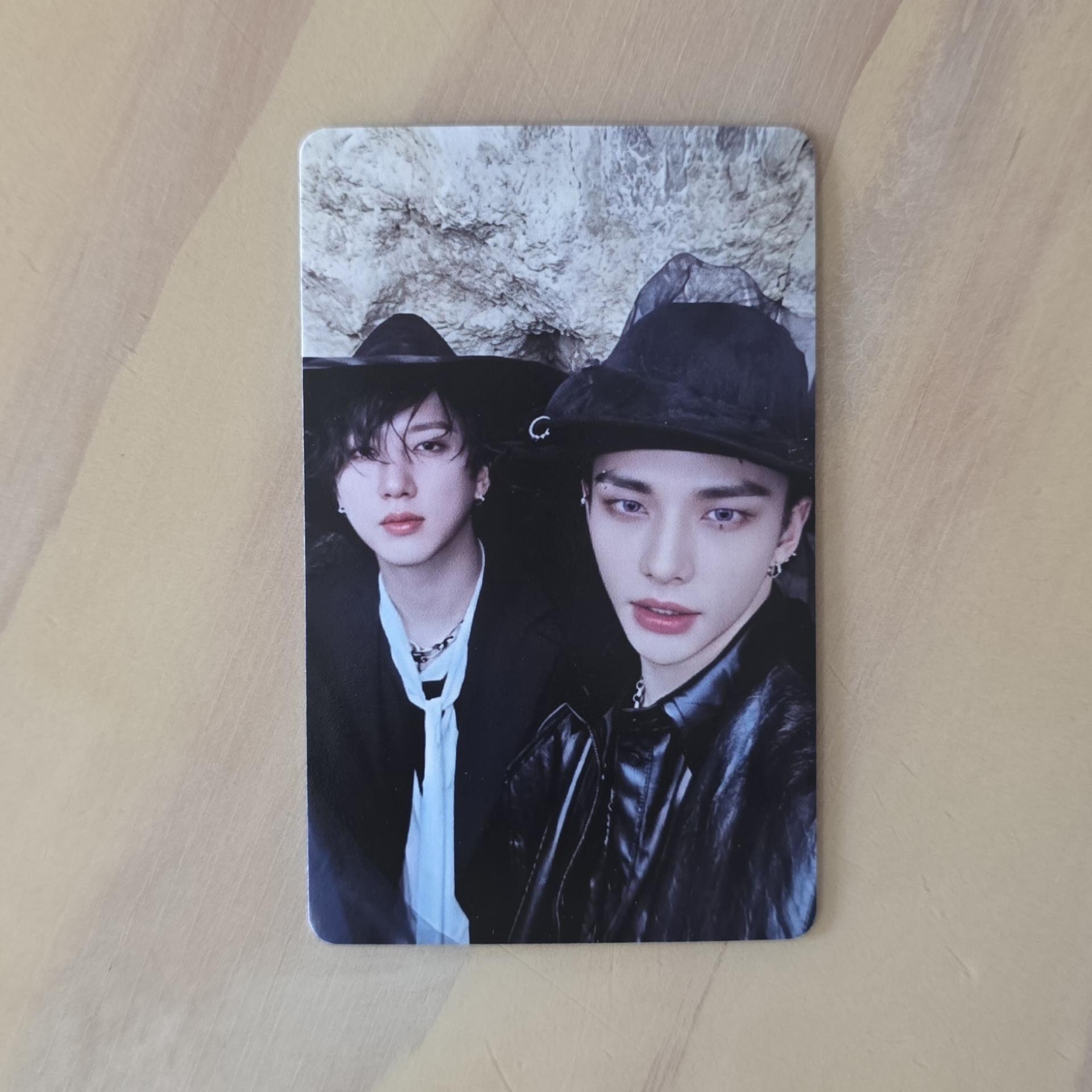 Stray Kids : Do It Unit Photocards hyunjin and changbin
