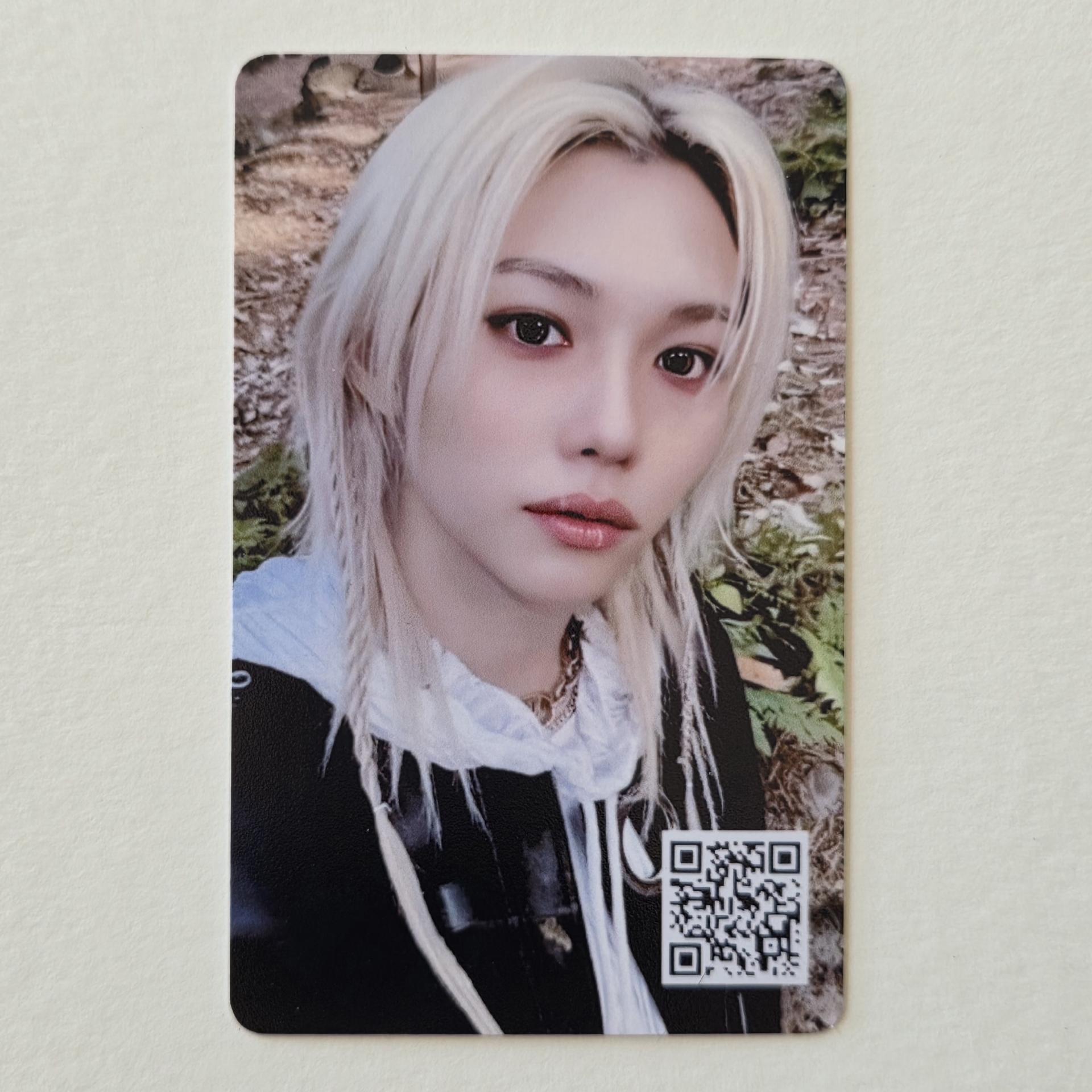 Stray Kids - Hop Real Touch Pop Up QR Photocards 