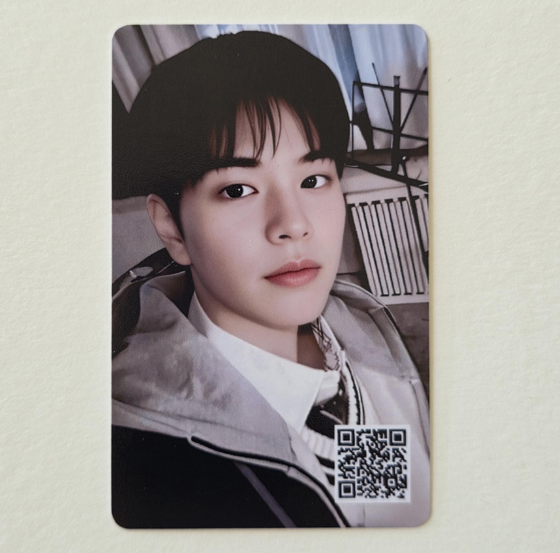 Stray Kids - Hop Real Touch Pop Up QR Photocards 