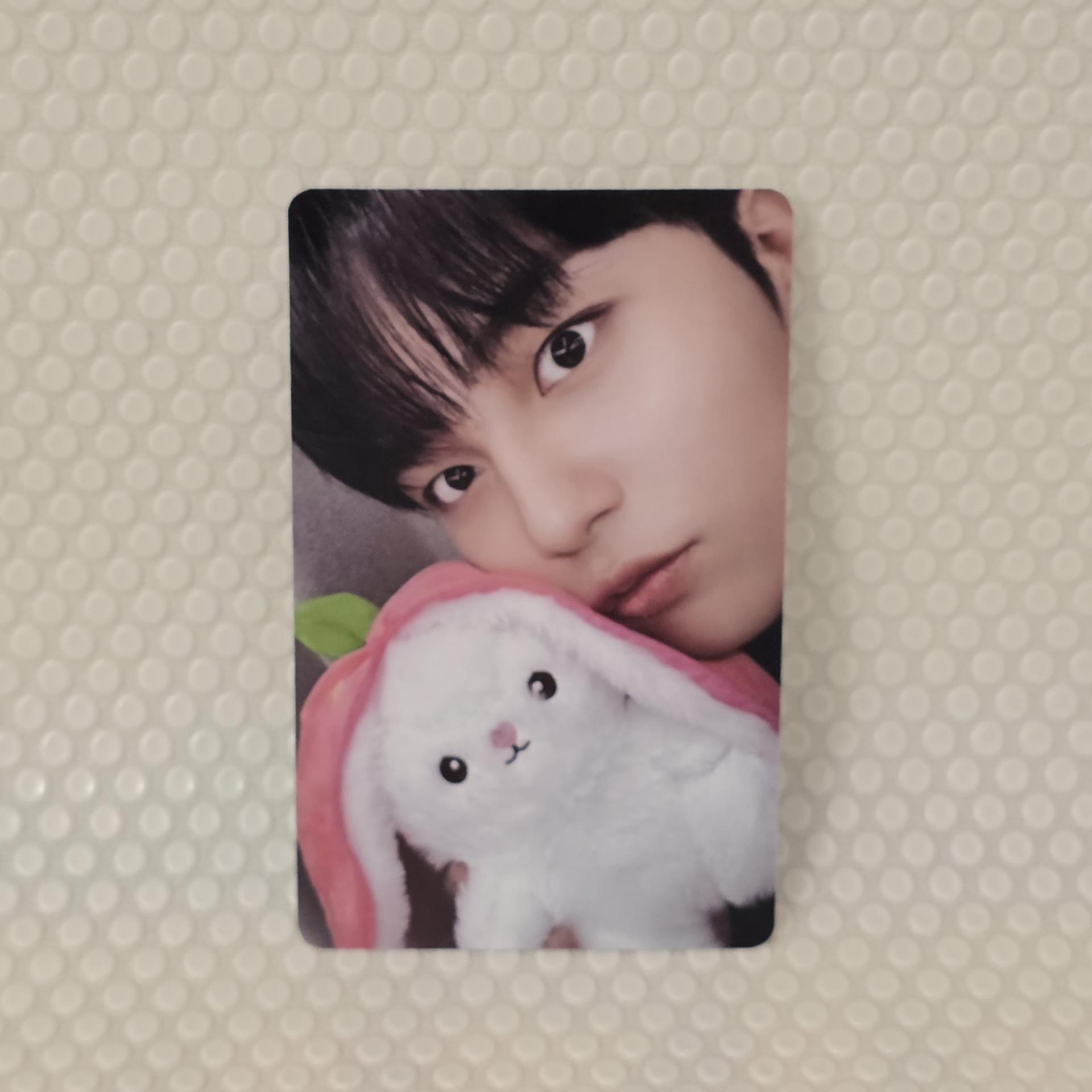 ATEEZ : Golden Hour 4 Poca Album Strawberry Bunny POB Photocards