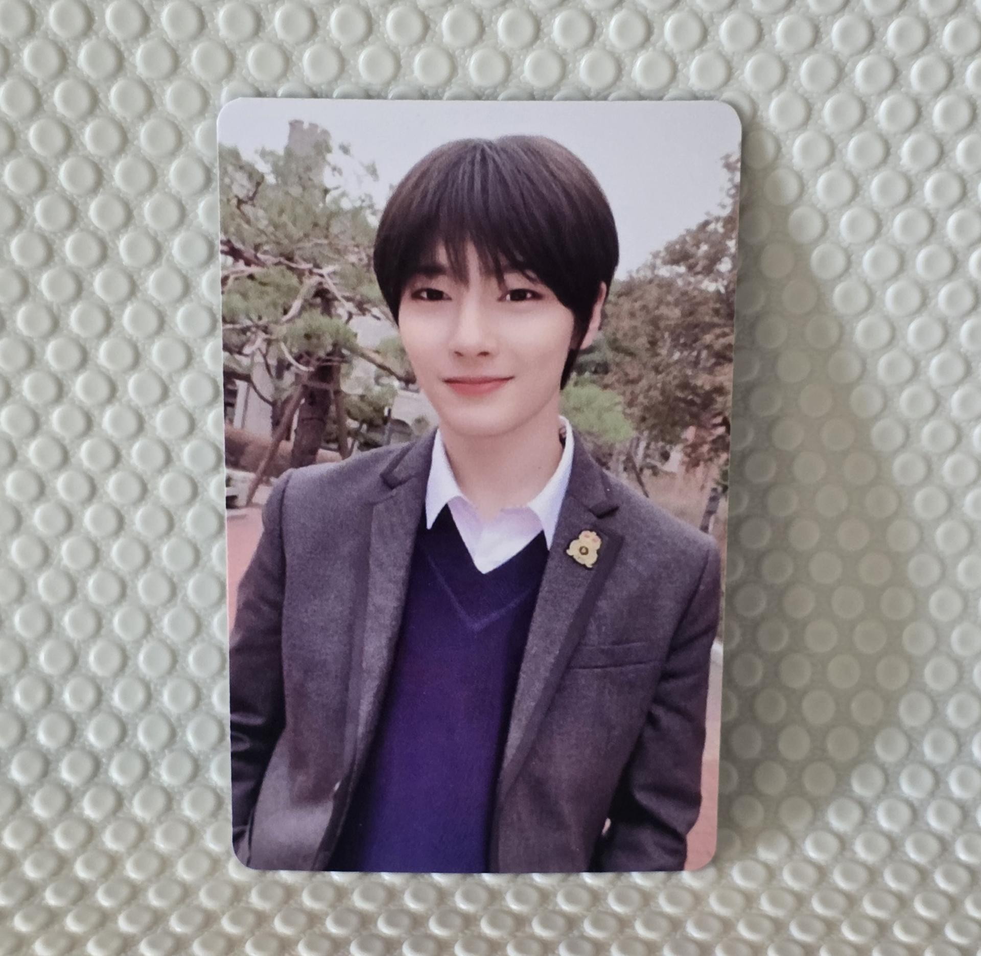 Stray Kids : I.N - Go Live Limited Edition Photocards