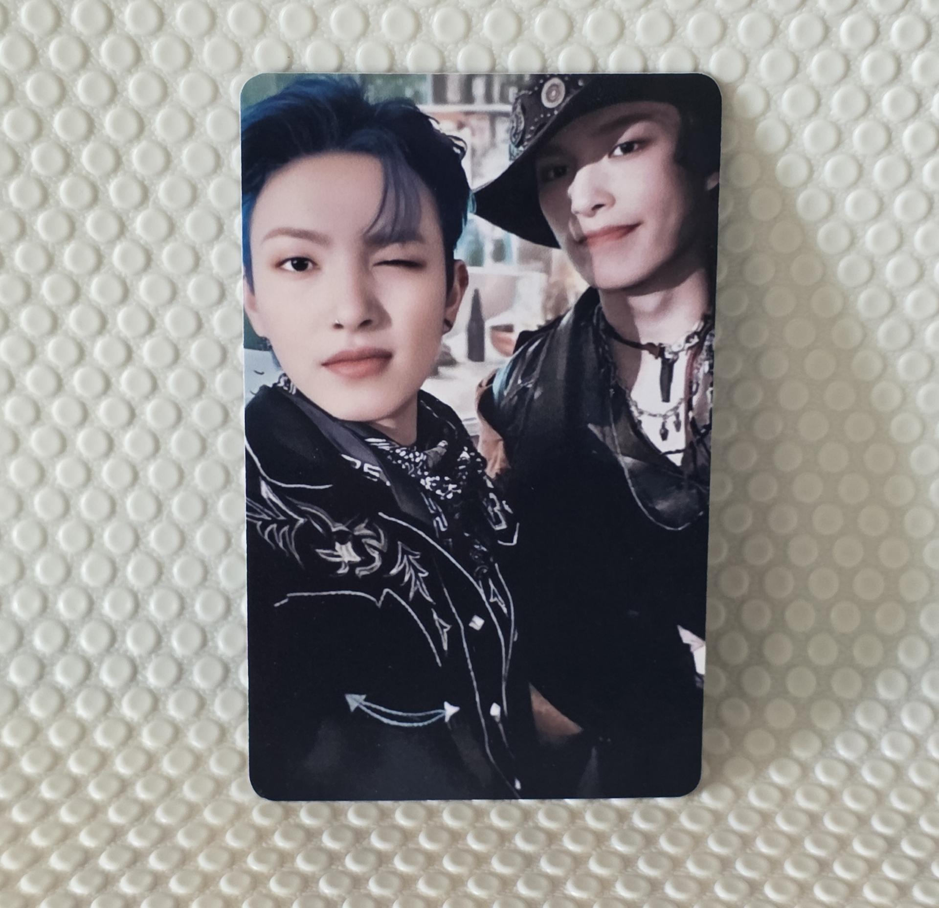 Ateez : The World EP 2 Outlaw Minirecord  LD Unit Photocards