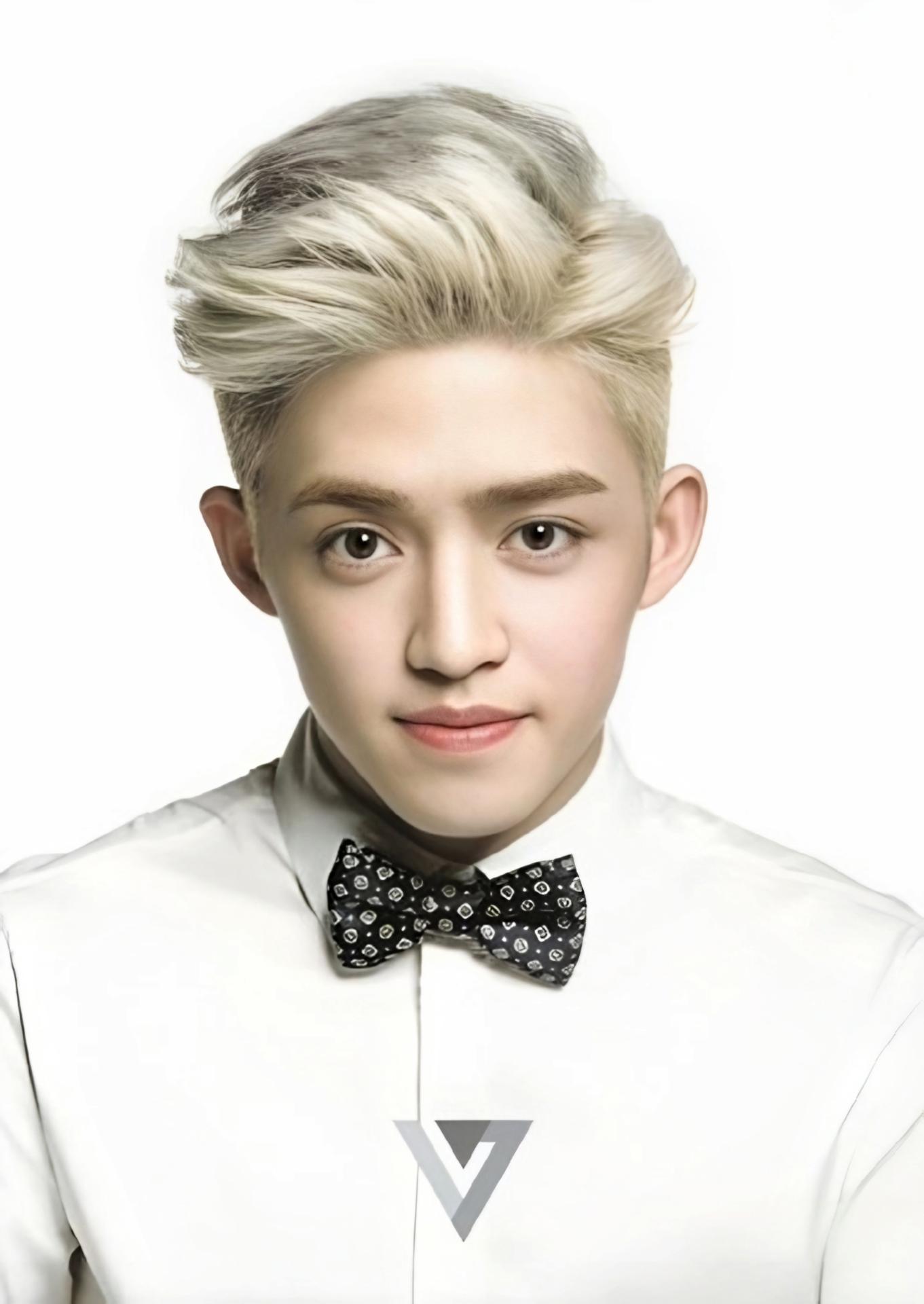 17 : First Mini Album Postcards - Light Version 