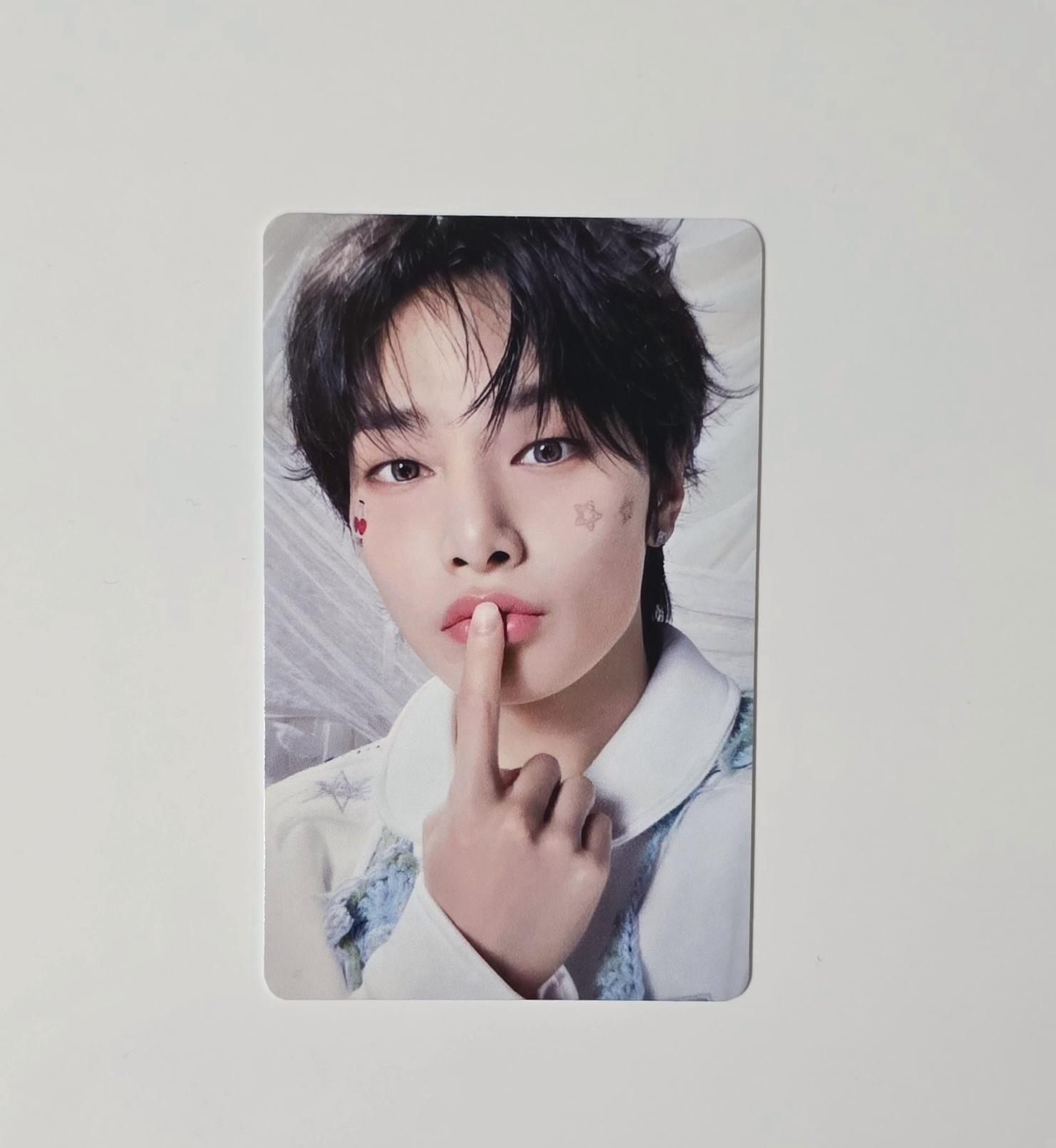 Stray Kids : Stay in our Little House -Day 1 Admission Photocards