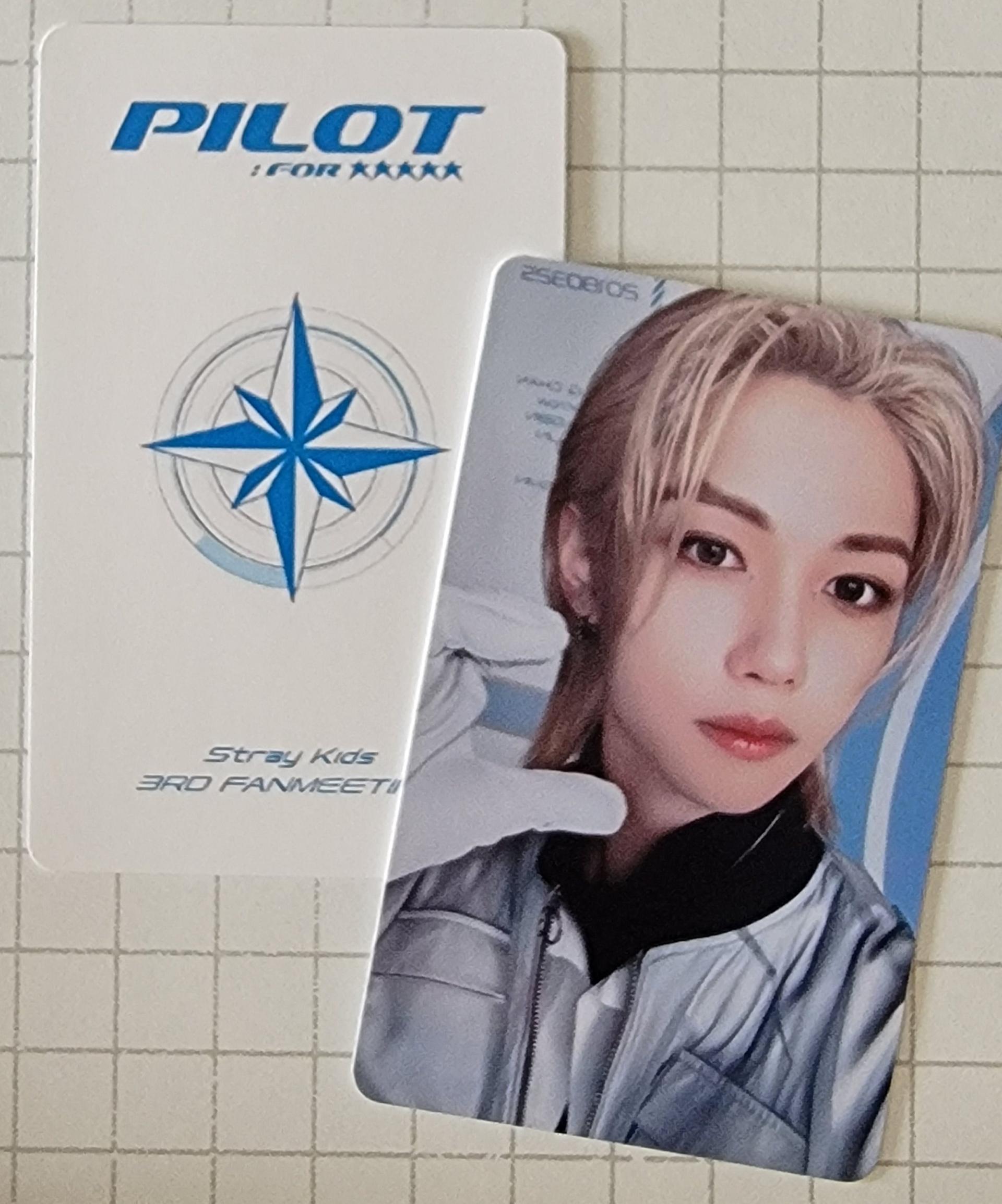 Stray Kids Pilot Fan Meeting  Day 1 Photocards 