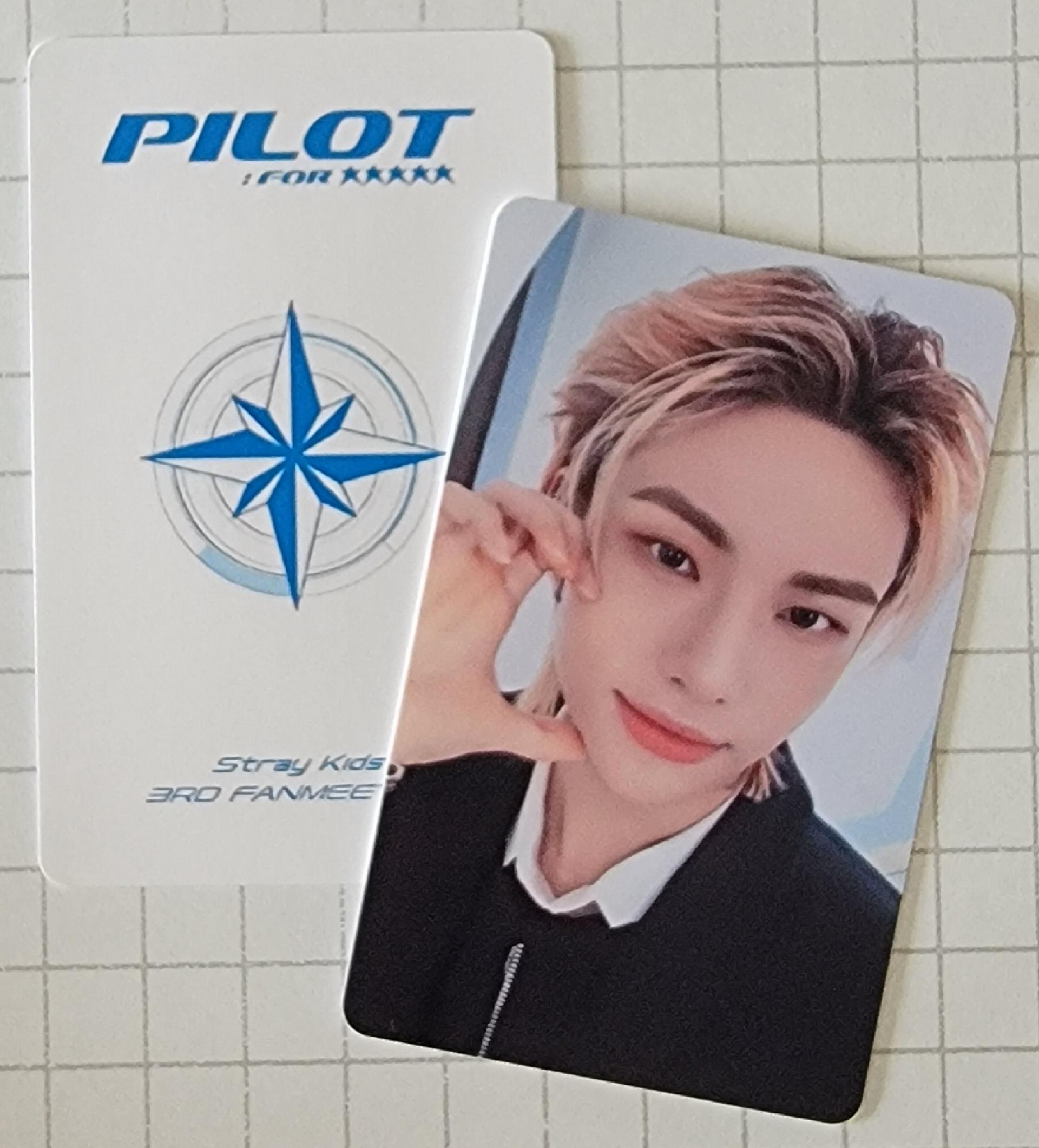 Stray Kids Pilot Fan Meeting  Day 1 Photocards 