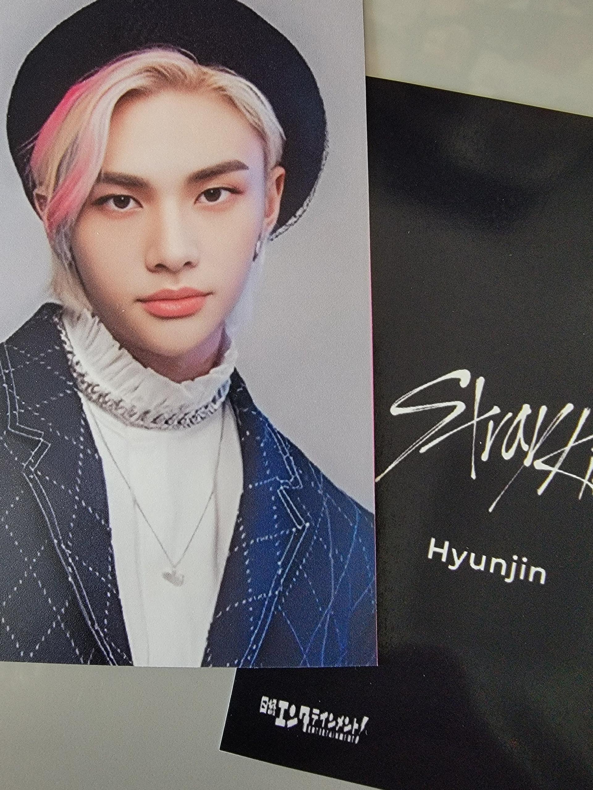 Stray Kids Nikkei Benefit Photocards